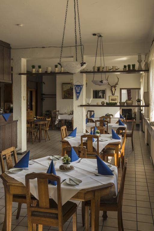 Hotel Restaurant Haesfeld Überherrn Dış mekan fotoğraf