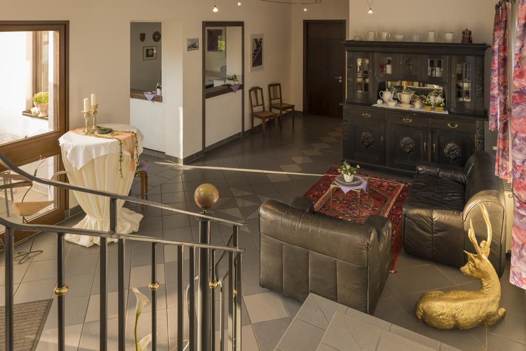 Hotel Restaurant Haesfeld Überherrn Dış mekan fotoğraf
